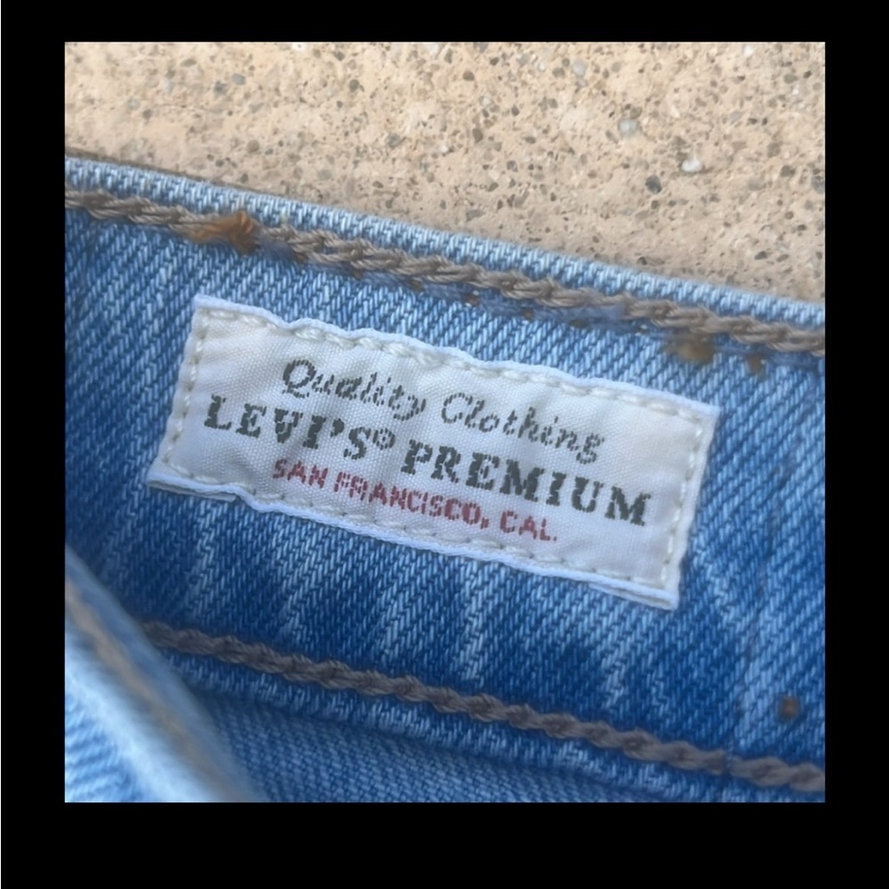 Levi's Women's High Rise 70's Flare Light Wash Jeans Size 29 - Picture 9 of 9